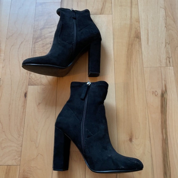Steve Madden stretch booties - Picture 2 of 5